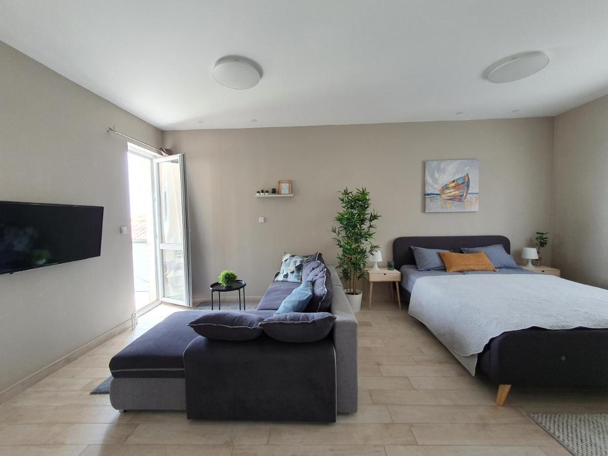 Apartment Danijela Novalja Extérieur photo