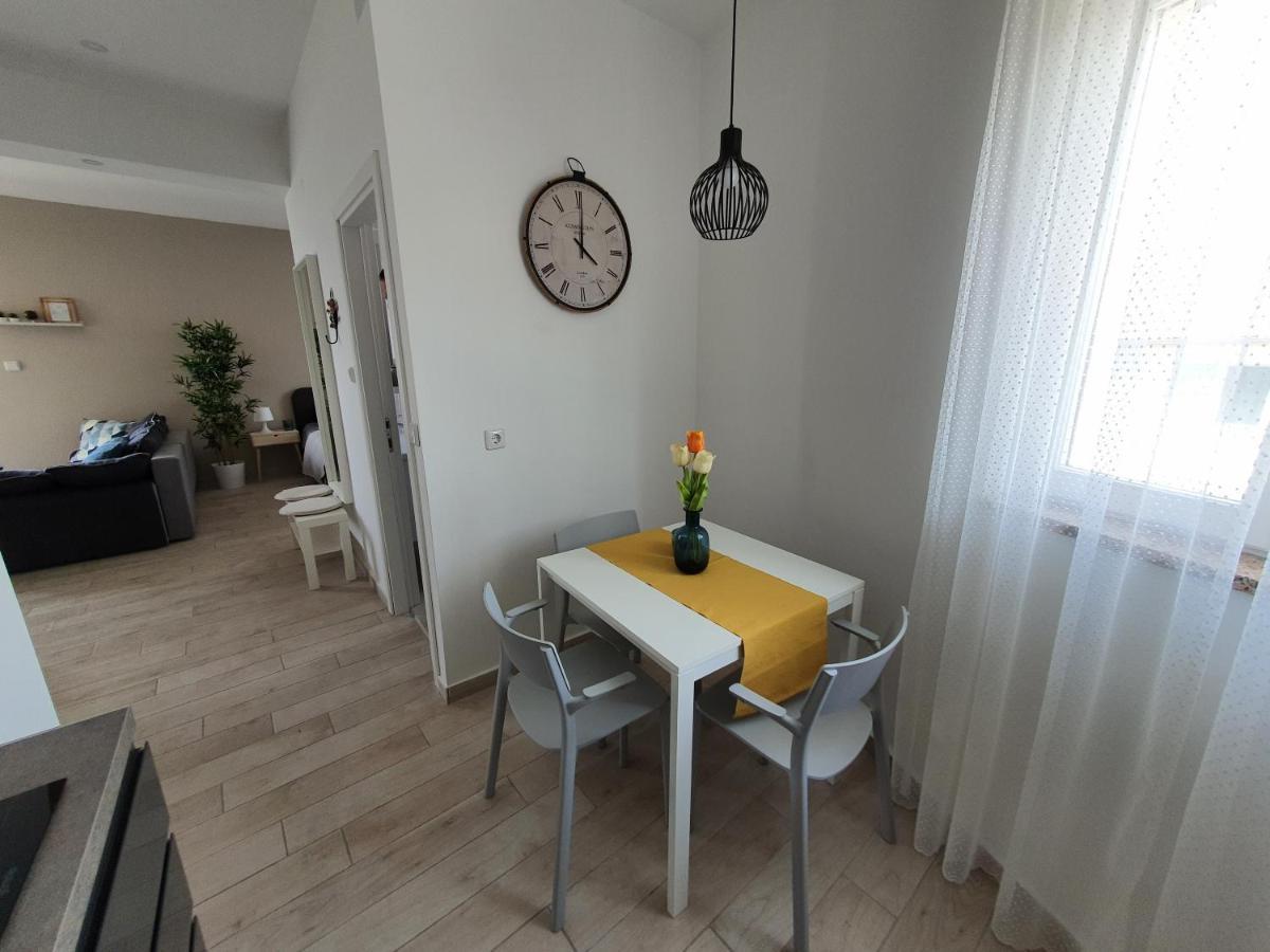 Apartment Danijela Novalja Extérieur photo